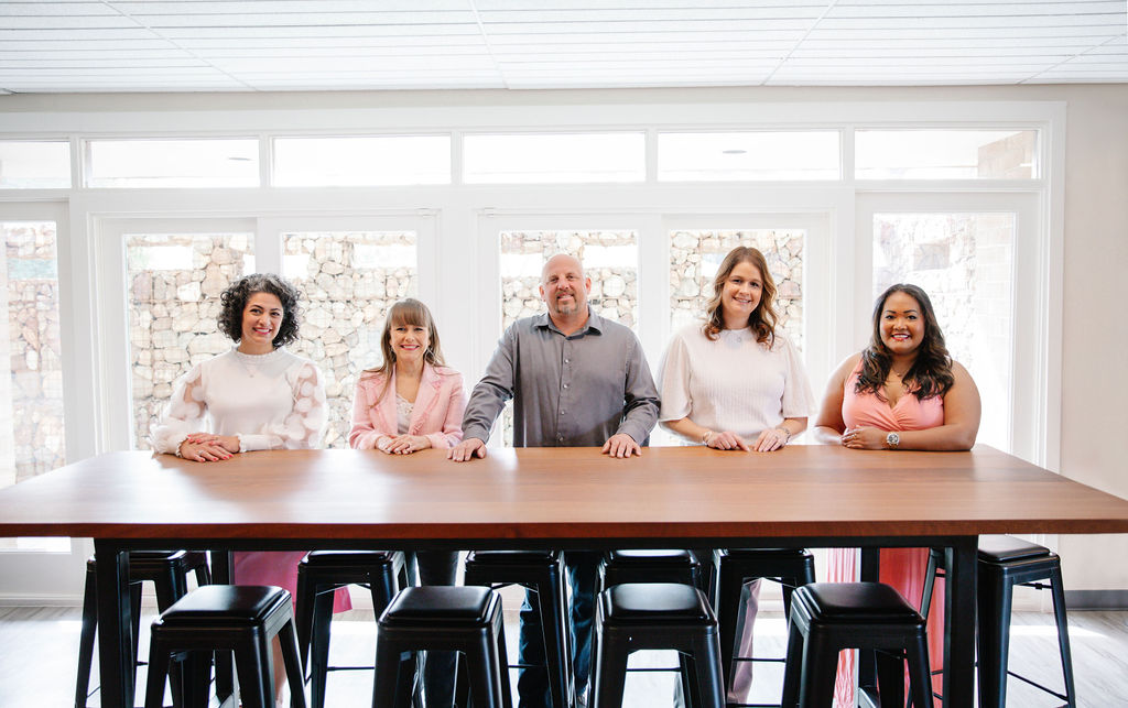 KLM consulting, marketing and management team